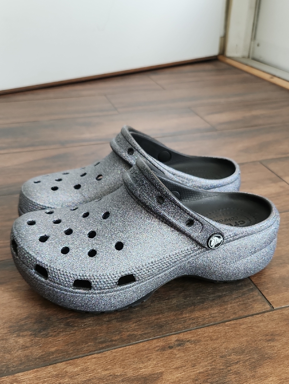 Women's Classic Crocs Platform Glitter Clog Size 8